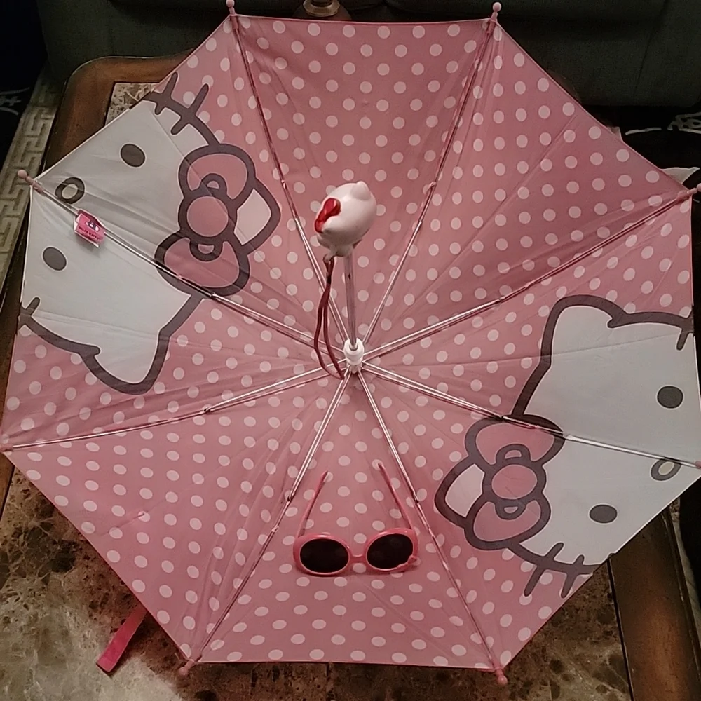 Hello Kitty Umbrella and Sunnies 🕶